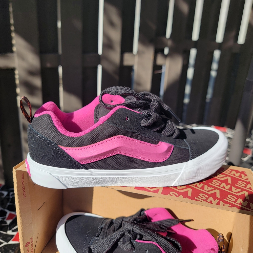 NEW Vans Knu Skool Leopard Pop Black Pink Size 7 Juniors / 8.5 Womens